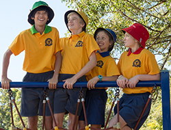 Sports uniform - yellow